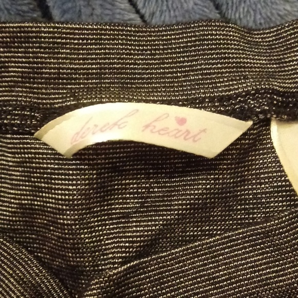 Cute derek heart t-shirt💖 - Picture 3 of 3